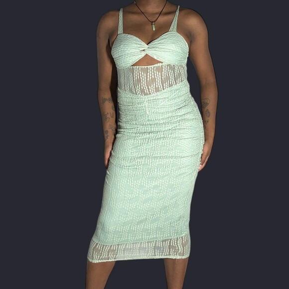 Green midi dress with lace sheer detail. - Picture 2 of 4